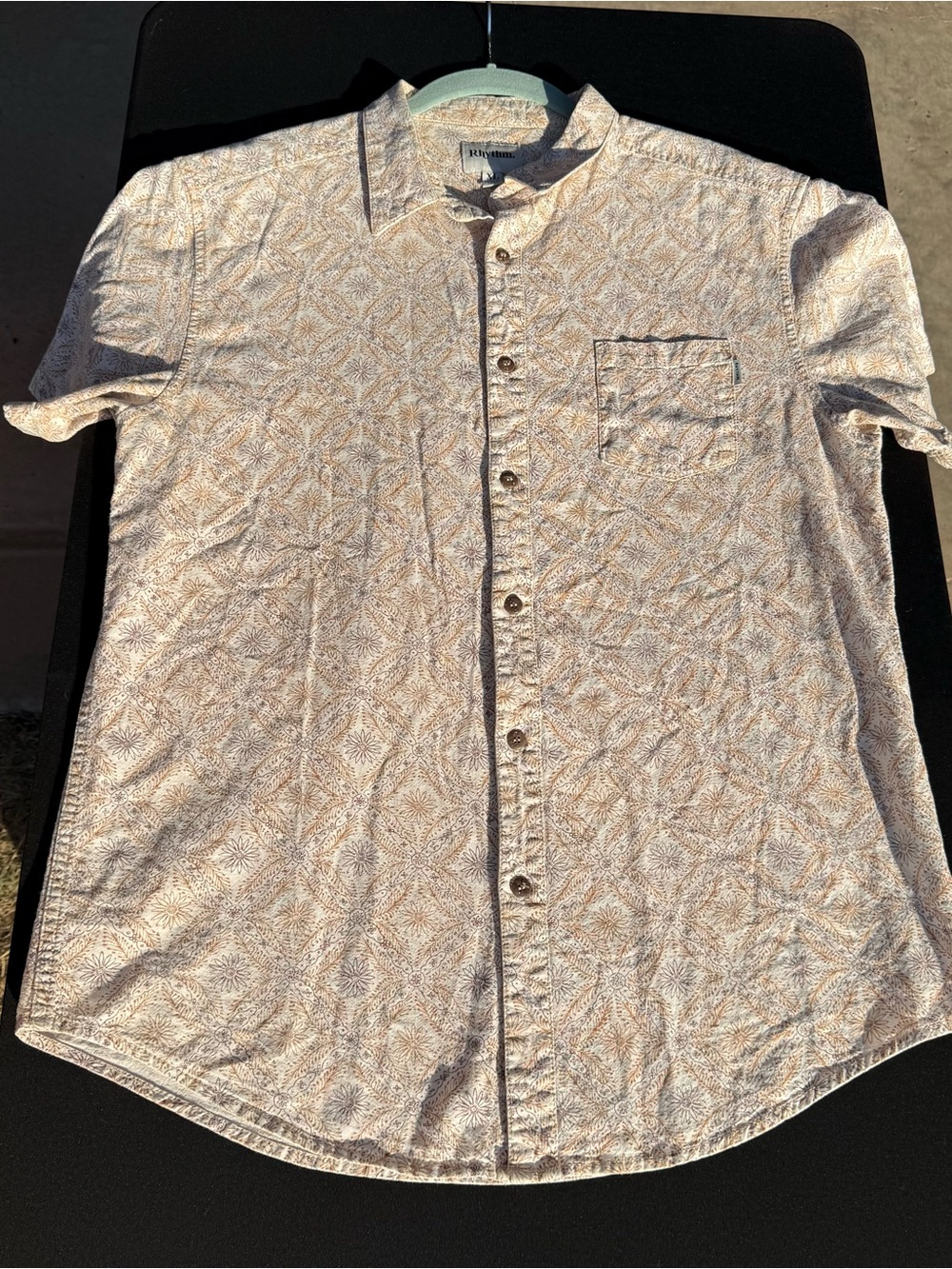 Rhythm Short-Sleeve Button-Up Shirt in Cream and Tan Geometric Linen/Cotton